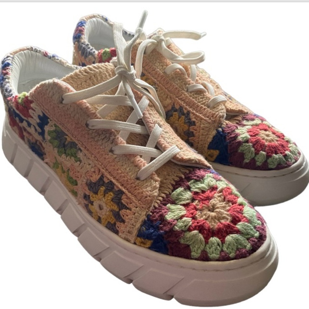 Crochet style Free People shoes for women size 39UK size 8.5 US.